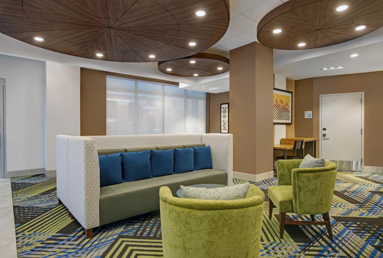 Holiday Inn Express - Milwaukee Downtown By Ihg מראה חיצוני תמונה