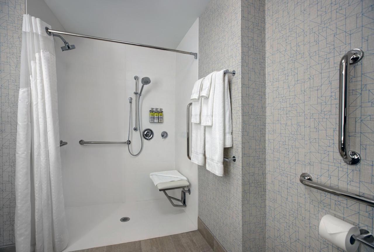 Holiday Inn Express - Milwaukee Downtown By Ihg מראה חיצוני תמונה